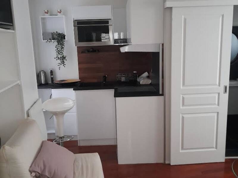 Maison à louer, 17m², PARIS 18E