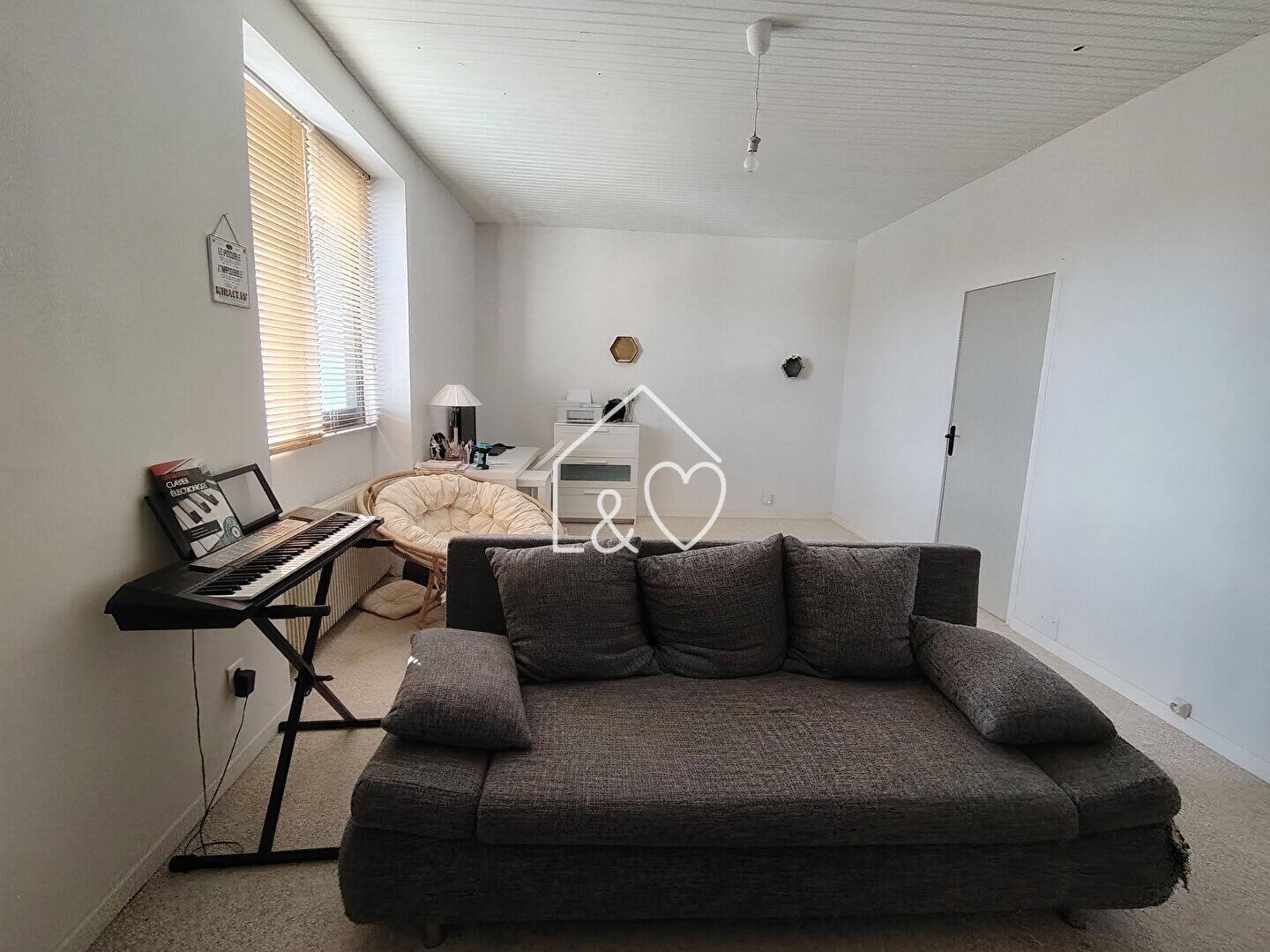 Maison à vendre, 200m², LA ROMAGNE