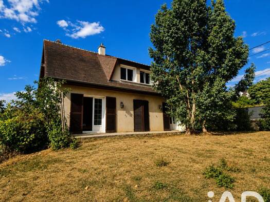 Maison à vendre 199 000 € 5 pièces 4 chambres 130 m² 830 m² de terrain Le Hamelet-La Roquette-Les Monts Louviers 27400