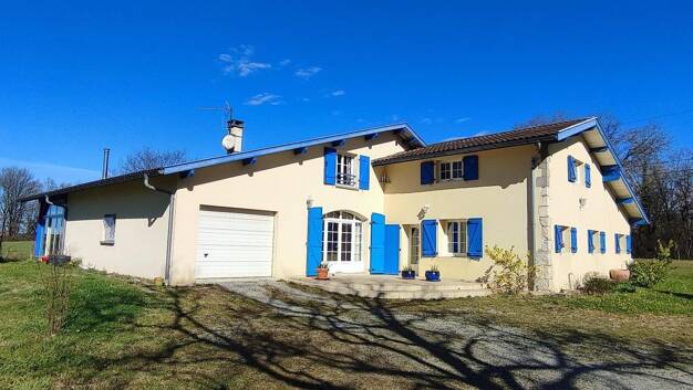 Maison à vendre 590 000 € 9 pièces 7 chambres 418 m² 3 895 m² de terrain Peyrehorade 40300