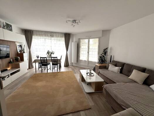 Appartement à vendre 235 000 € 2 pièces 1 chambre 50 m² RDC Le Parc Aulnay-sous-Bois 93600