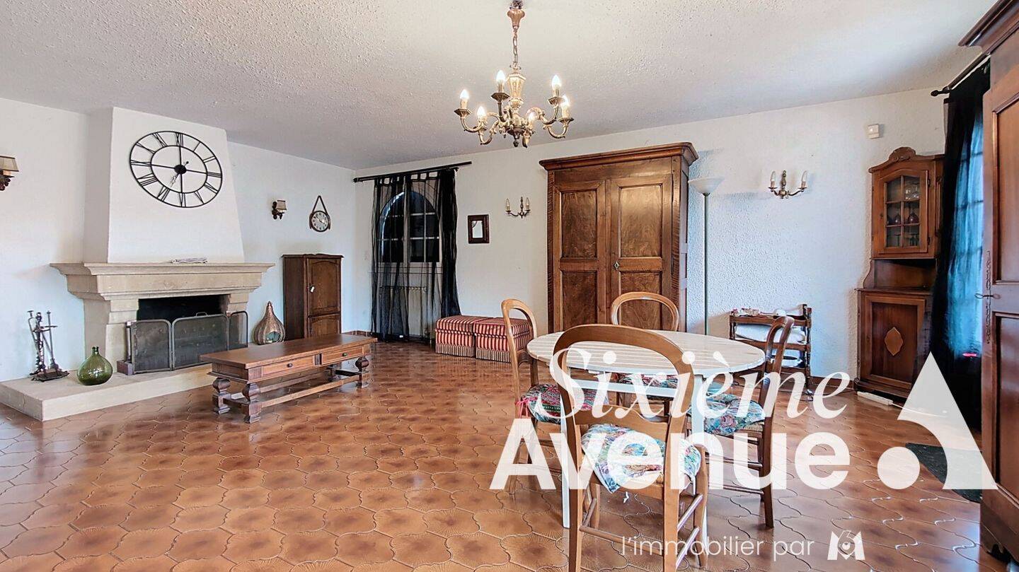 Maison à vendre, 328m², VENISSIEUX