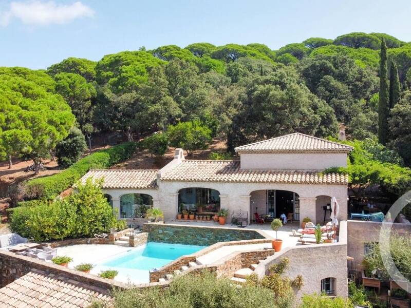 Maison à vendre, 261m², LA CROIX VALMER