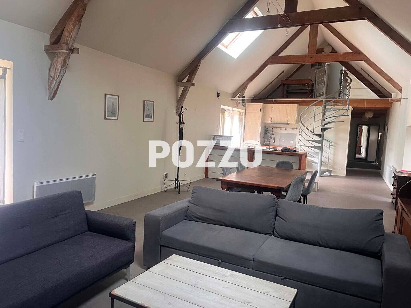 Maison à louer, 115m², SAINT VAAST LA HOUGUE