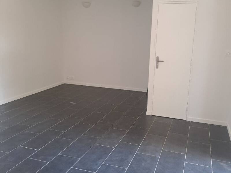 Maison à louer, 73m², PEYPIN