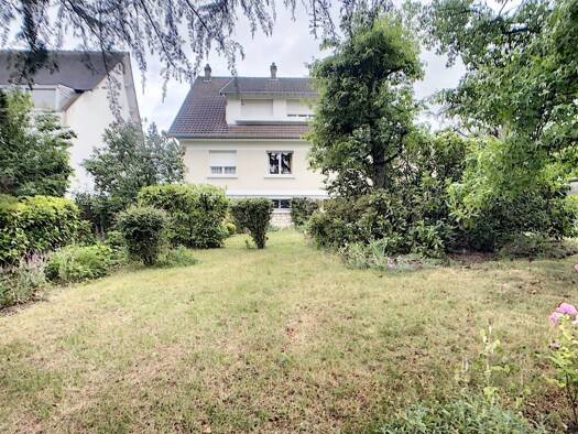 Maison à vendre 448 000 € 6 pièces 5 chambres 141 m² 909 m² de terrain Saint-Jean-de-Beauregard 91940