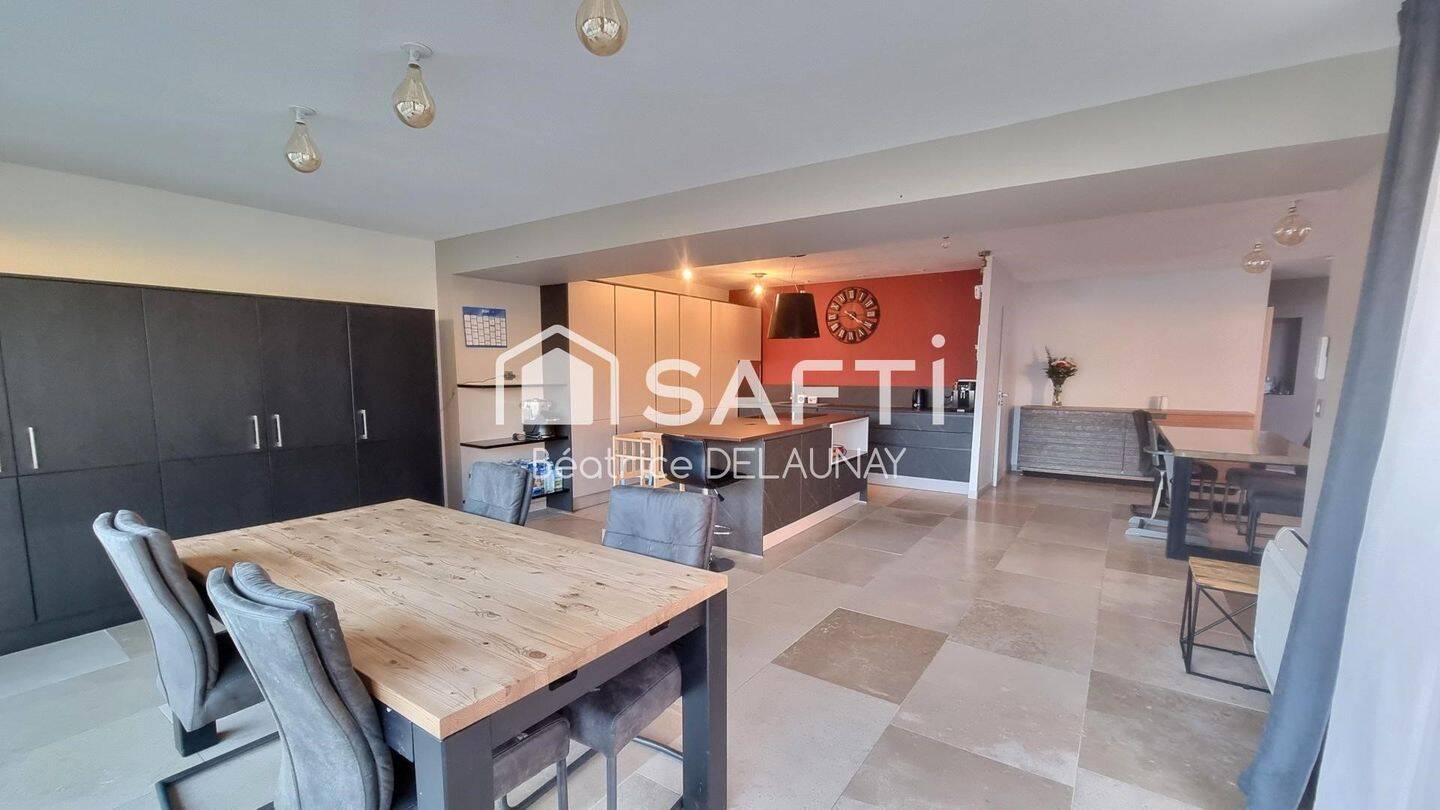 Maison à vendre, 230m², SAINT LAURENT D'AIGOUZE