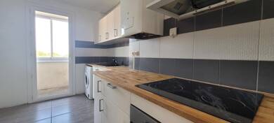 Appartement à vendre 147 000 € 5 pièces 4 chambres 82,5 m² Fernand Brunel Lunel 34400