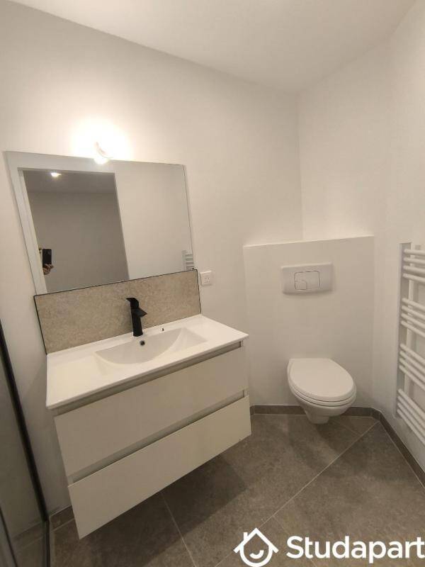 Maison à louer, 32m², SAINT QUENTIN LA POTERIE