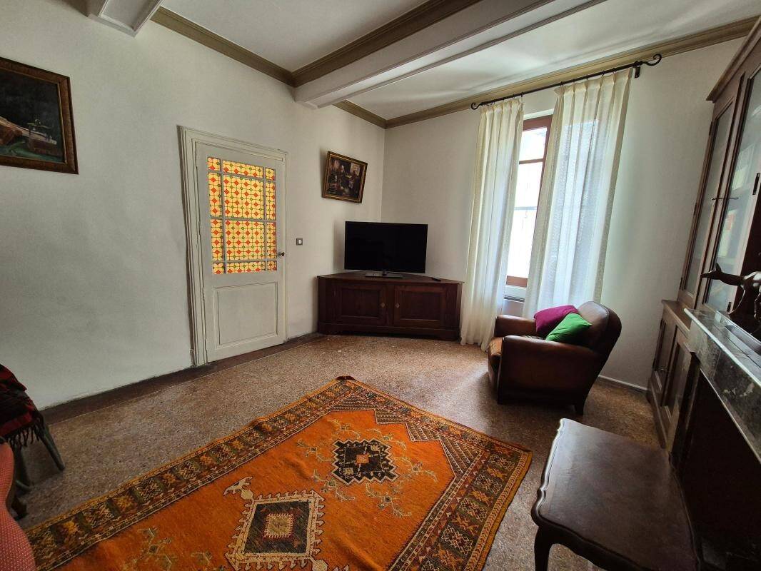 Maison à vendre, 246m², SAINT BAUZILLE DE MONTMEL