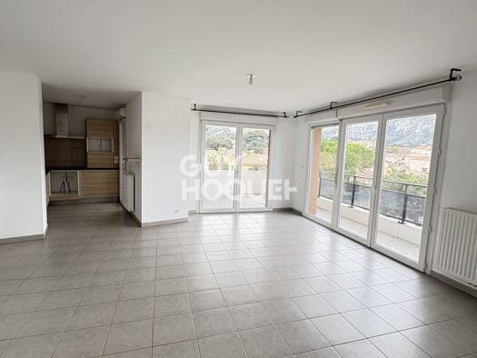 Appartement à louer 1 590 € 4 pièces 3 chambres 84,2 m² Étage 3/4 Le Redon Marseille 9ème arrondissement 13009