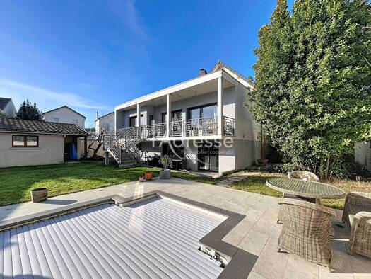 Maison à vendre 1 060 000 € 7 pièces 5 chambres 254 m² 710 m² de terrain Sud-Bords de Marne-Gambetta-Aulnoy Chelles 77500