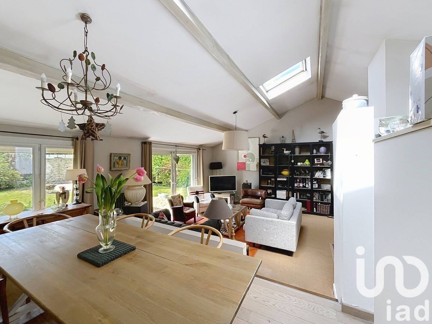 Maison à vendre, 166m², MARNES LA COQUETTE