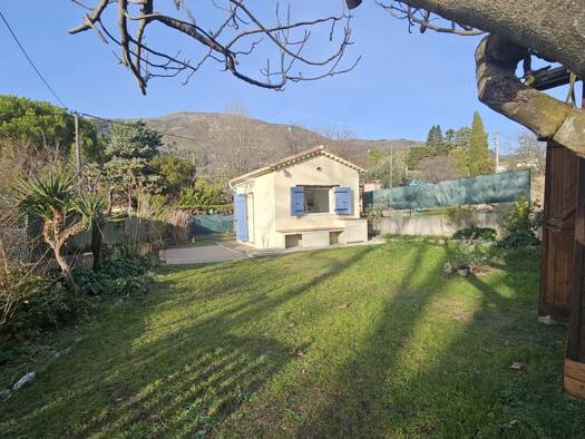 Maison à louer 804 € 1 pièce 1 chambre 15,1 m² 269 m² de terrain Tourrettes-sur-Loup 06140