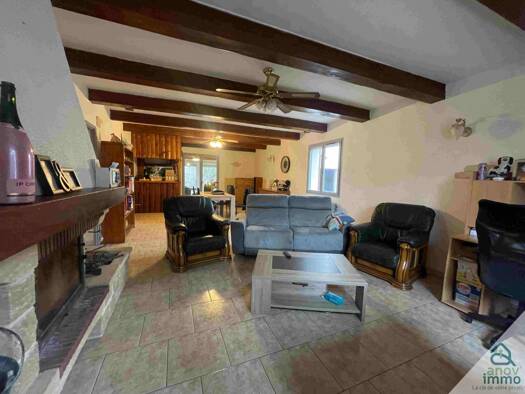 Ferme à vendre 349 000 € 5 pièces 2 chambres 102 m² 2 680 m² de terrain Aigremont 30350