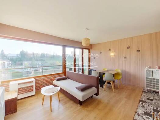 Appartement à vendre 170 000 € 2 pièces 1 chambre 44,97 m² Étage 4/4 Les Rousses 39220