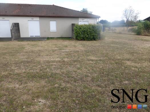 Appartement à louer 852 € 4 pièces 3 chambres 68 m² RDC Le Châtelet 18170