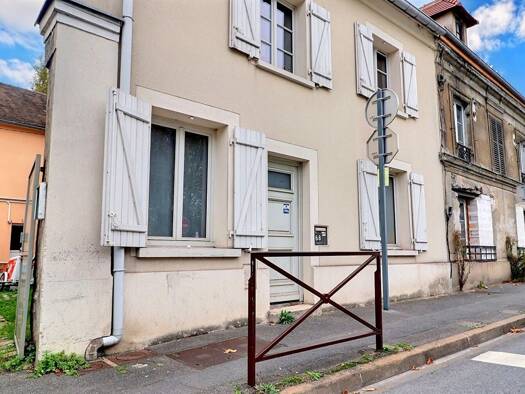 Maison à vendre 225 000 € 3 pièces 2 chambres 61 m² 61 m² de terrain Village-Val Roger Villiers-le-Bel 95400