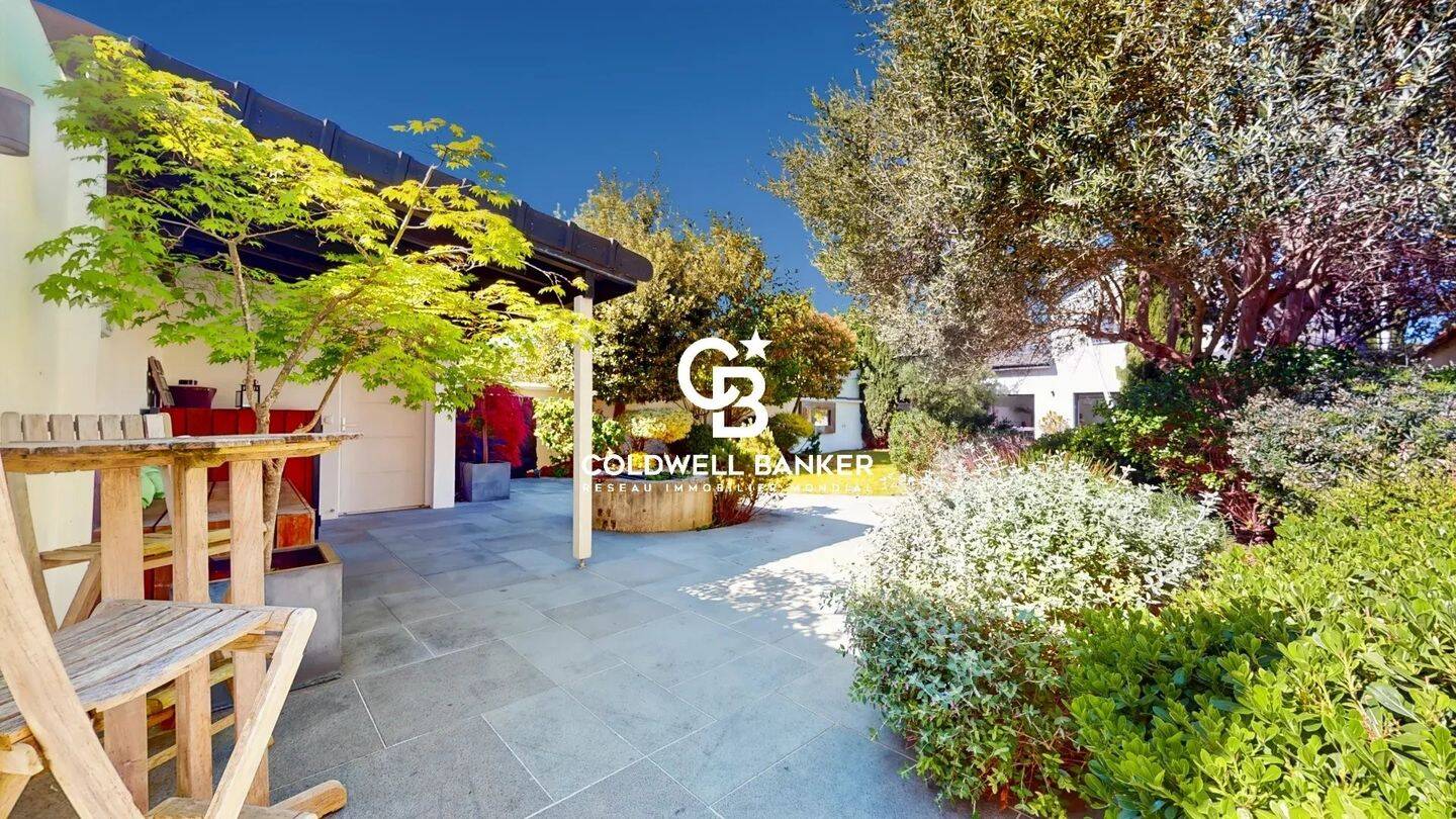 Maison à vendre, 241m², SAINT MAUR DES FOSSES