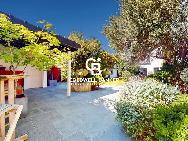 Maison à vendre, 241m², SAINT MAUR DES FOSSES