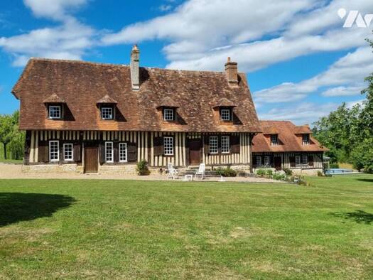 Maison à vendre 1 487 000 € 13 pièces 8 chambres 400 m² 92 000 m² de terrain Pont-l'Évêque 14130