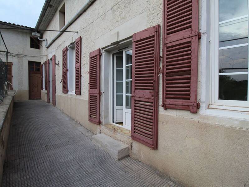 Maison à louer, 71m², EYGUIERES