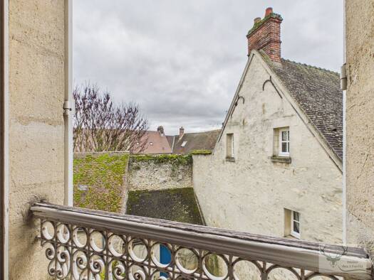 Appartement à vendre 313 000 € 3 pièces 2 chambres 72 m² Étage 2/3 Senlis 60300