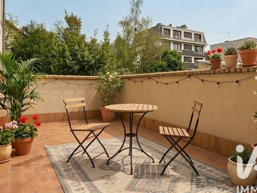 Appartement à vendre 208 000 € 1 pièce 26,14 m² RDC/3 Plateau-Mont Valérien Rueil-Malmaison 92500