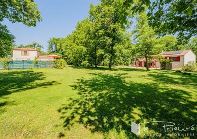 Maison à vendre 398 000 € 7 pièces 5 chambres 192 m² 17 817 m² de terrain Fenols 81600