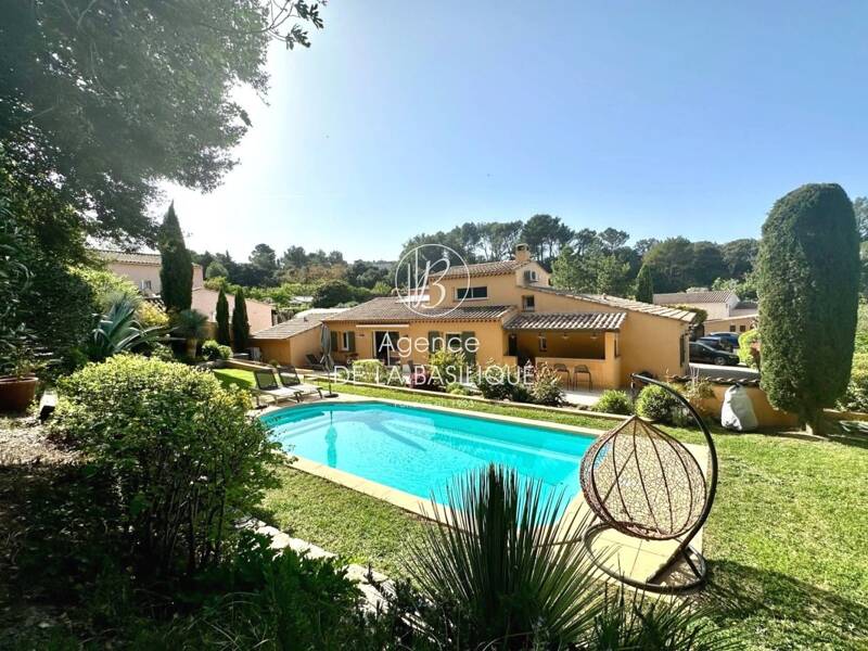Maison à vendre, 190m², SAINT MAXIMIN LA SAINTE BAUME