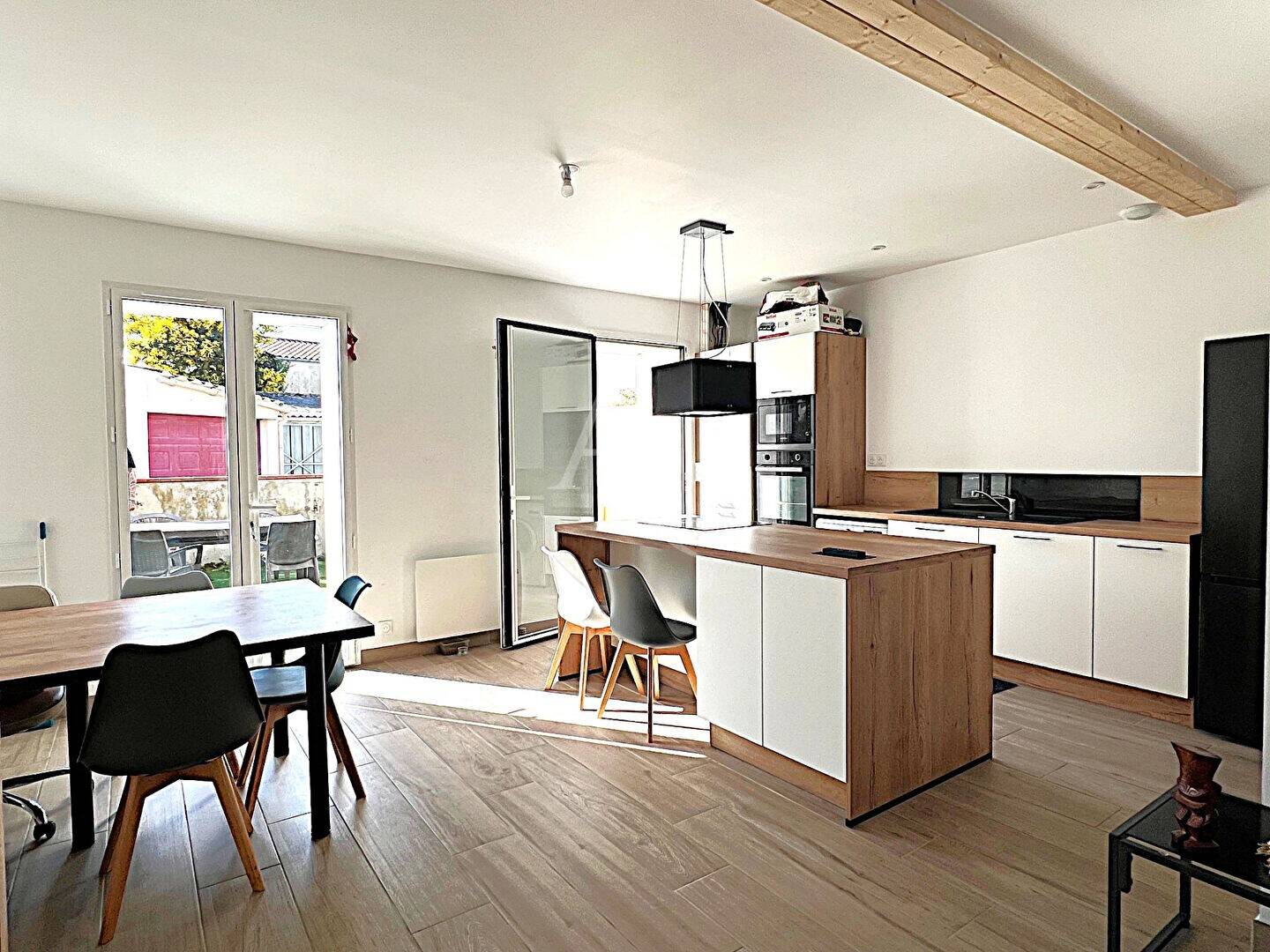 Maison à vendre, 80m², LONGEVILLE SUR MER