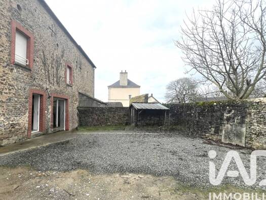 Immeuble à vendre 165 500 € 90 m² Assé-le-Bérenger 53600
