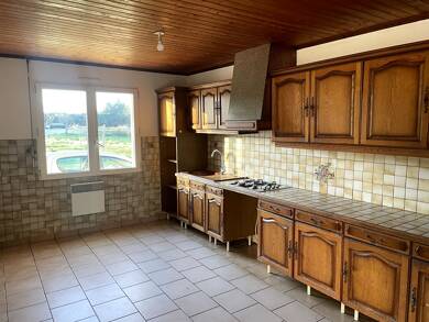 Maison à vendre 178 500 € 6 pièces 4 chambres 146 m² 500 m² de terrain Saint Philbert de Grand Lieu 44310