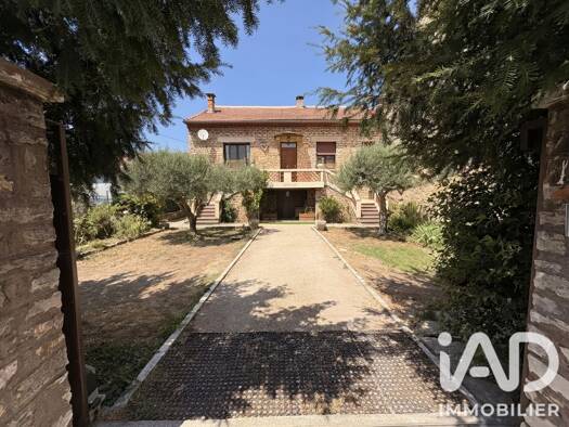 Maison de ville à vendre 242 000 € 4 pièces 2 chambres 97,96 m² 857,12 m² de terrain Urbain Nord Bagnols-sur-Cèze 30200