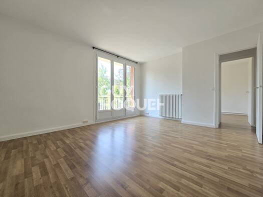 Appartement à vendre 245 000 € 3 pièces 2 chambres 51,7 m² Étage 1/2 Centre Ville Cachan 94230