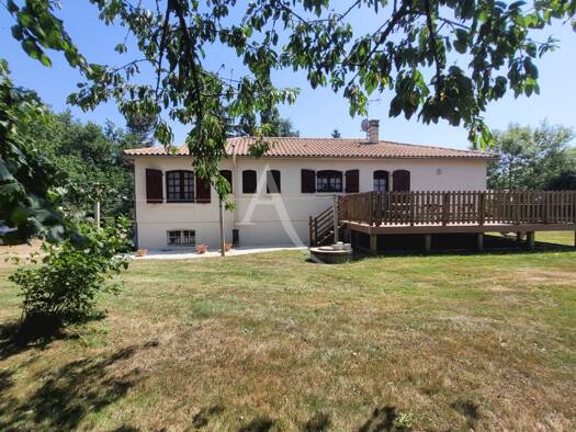 Maison à vendre 304 000 € 8 pièces 5 chambres 190 m² 3 120 m² de terrain La Boissiere des Landes 85430