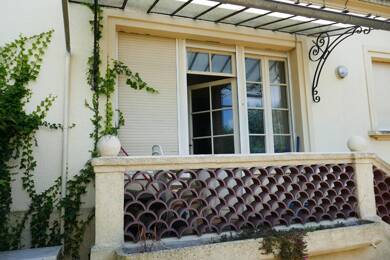 Maison de plain-pied à vendre 410 000 € 4 pièces 2 chambres 102 m² 247 m² de terrain La Castagne-La Ferrade Bègles 33130