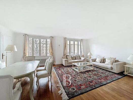 Appartement à louer 3 150 € 3 pièces 2 chambres 94,2 m² 2ème étage Parc d'Orléans Neuilly-sur-Seine 92200