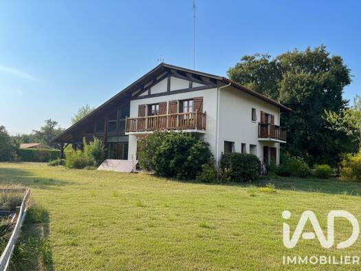 Maison à vendre 674 000 € 9 pièces 7 chambres 251 m² 5 838 m² de terrain Parentis-en-Born 40160