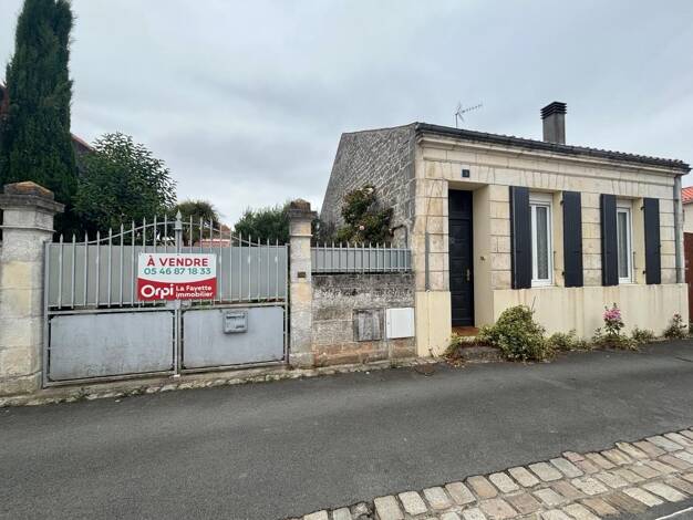 Maison à vendre 268 500 € 3 pièces 2 chambres 110 m² 319 m² de terrain Champlain Rochefort 17300