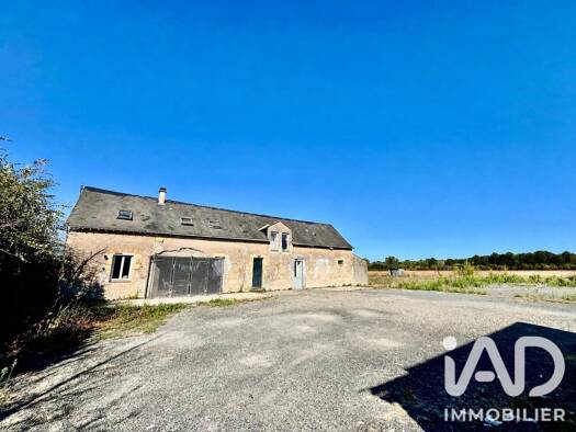 Maison à vendre 210 000 € 6 pièces 4 chambres 127 m² 2 140 m² de terrain Huillé-Lézigné 49430