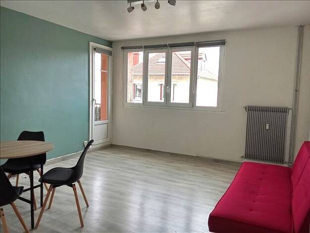 Appartement à louer 805 € 3 pièces 2 chambres 59 m² 2ème étage Chaprais - Cras Besançon 25000