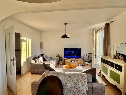 Appartement à vendre 127 200 € 4 pièces 2 chambres 67,4 m² Étage 4/4 Madeleine-Ty Dour Morlaix 29600