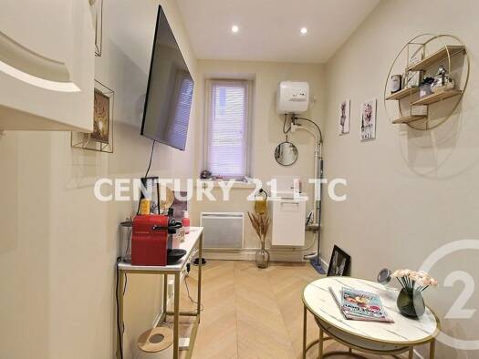 Appartement à vendre 49 000 € 1 pièce 6,4 m² RDC Saint-Maurice 94410