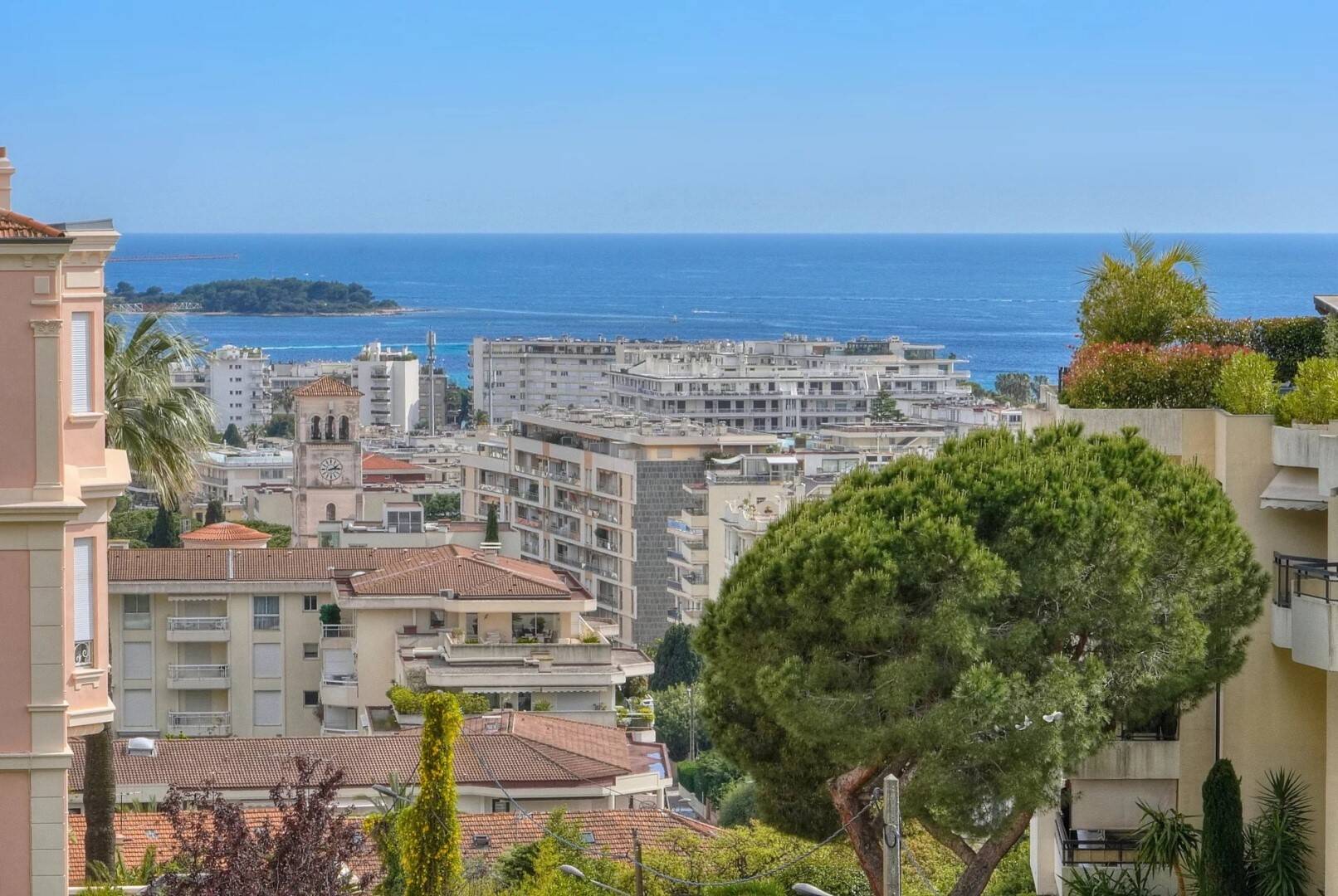 Maison à louer, 95m², CANNES