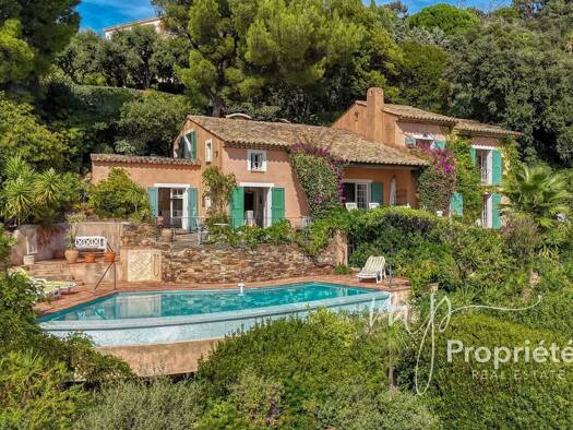 Maison à vendre 3 000 000 € 6 pièces 4 chambres 165 m² 1 200 m² de terrain Les Calanques Le Lavandou 83980