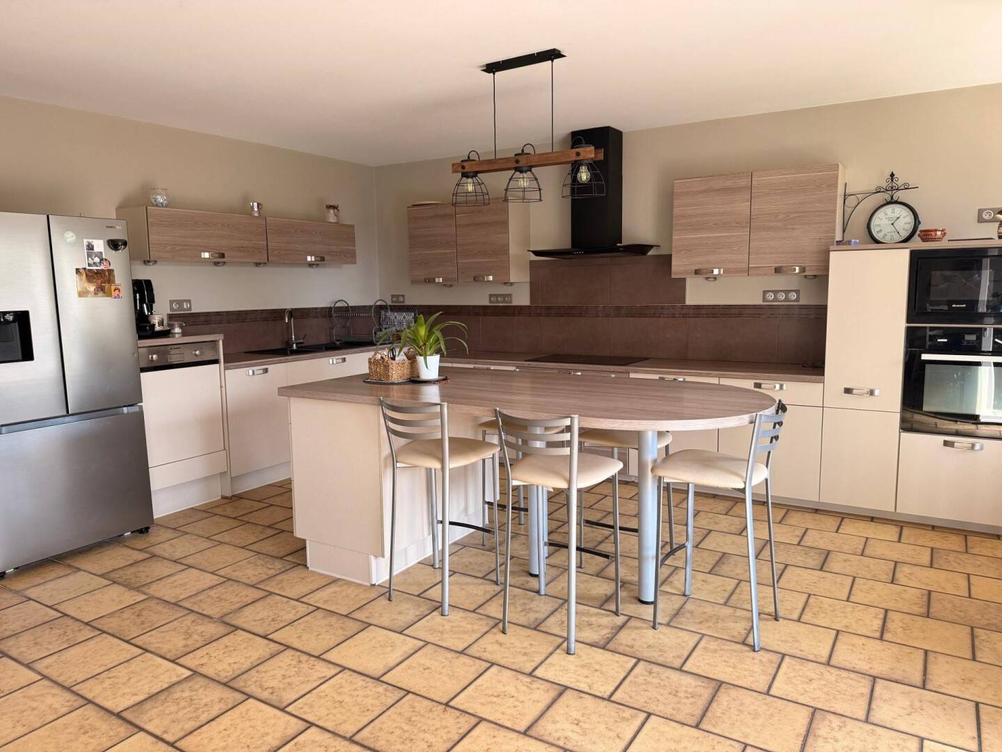 Maison à vendre, 224m², GRANDVELLE ET LE PERRENOT