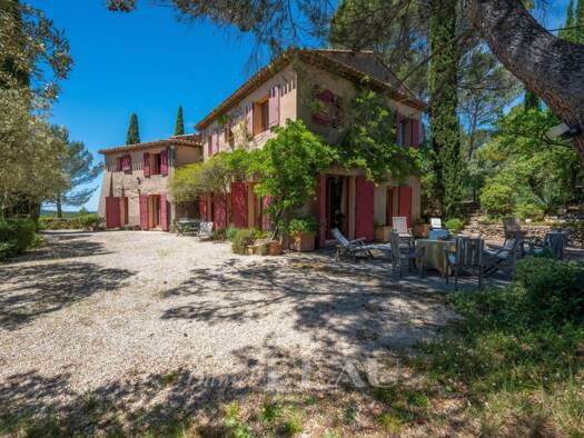 Maison à vendre 2 100 000 € 10 pièces 7 chambres 300 m² 6 948 m² de terrain Le Tholonet 13100