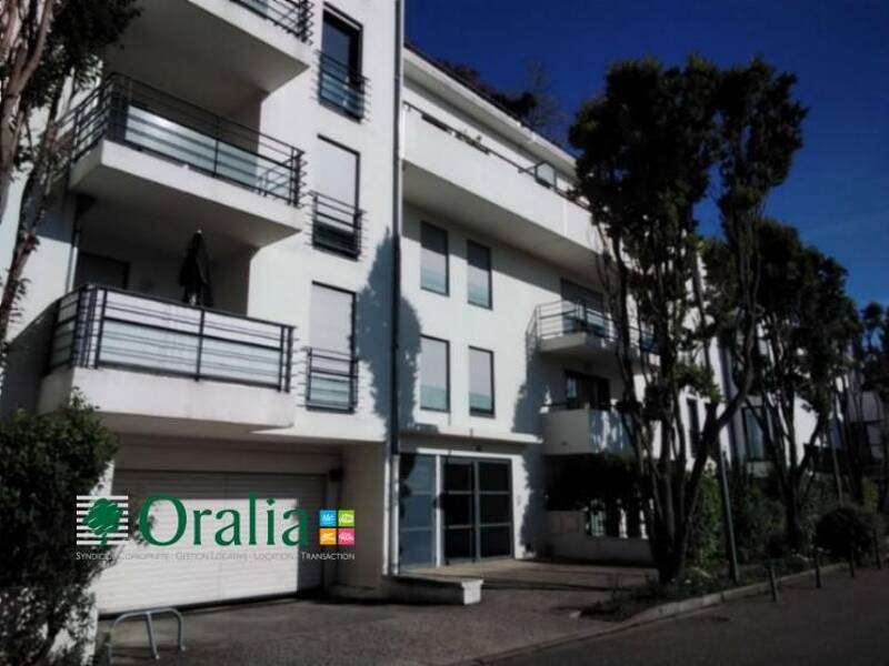 Maison à louer, 74m², LYON 8E