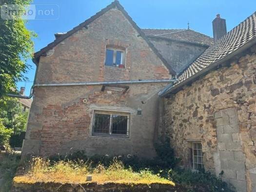 Maison à vendre 74 200 € 8 pièces 5 chambres 218 m² 1 554 m² de terrain Épinac 71360
